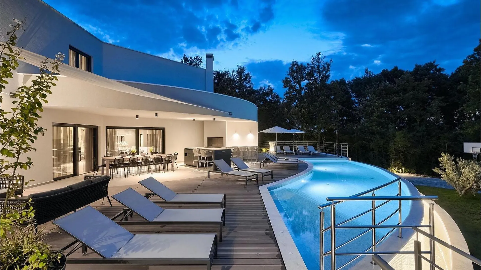 Holiday home Villa Viktor Tireli Krsan
