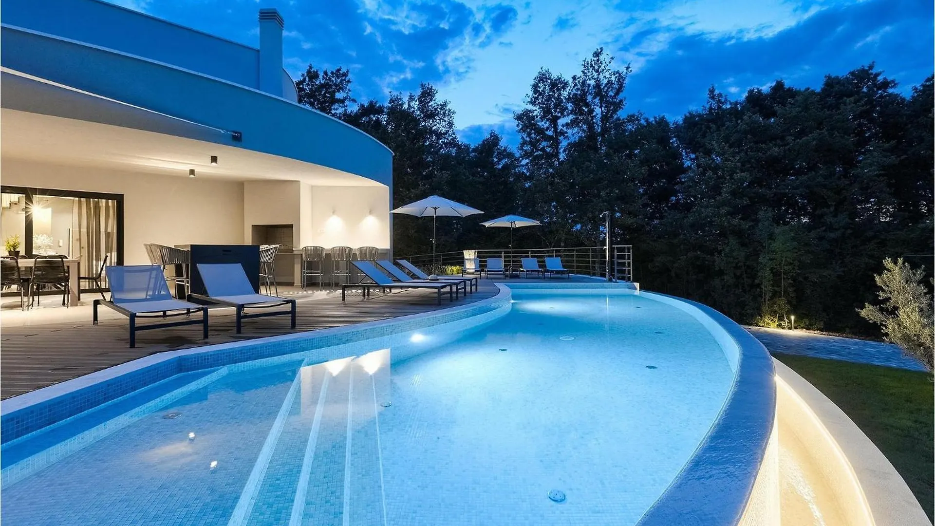 Holiday home Villa Viktor Tireli Krsan